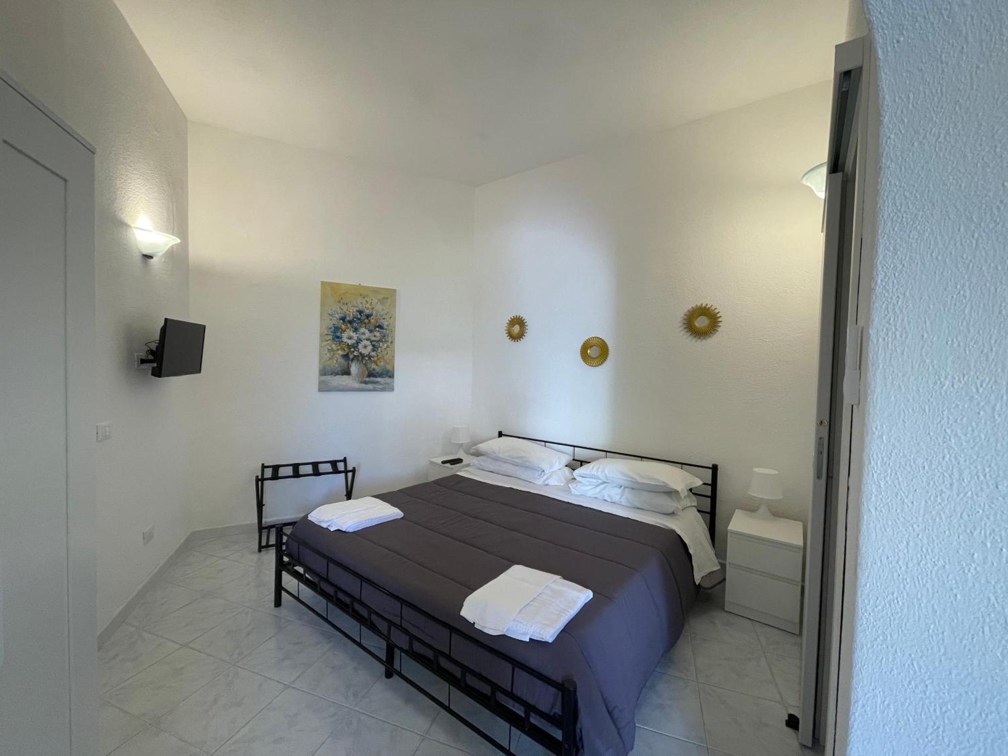 Garden Apartments Ischia Super Centrale Forio  Exterior photo